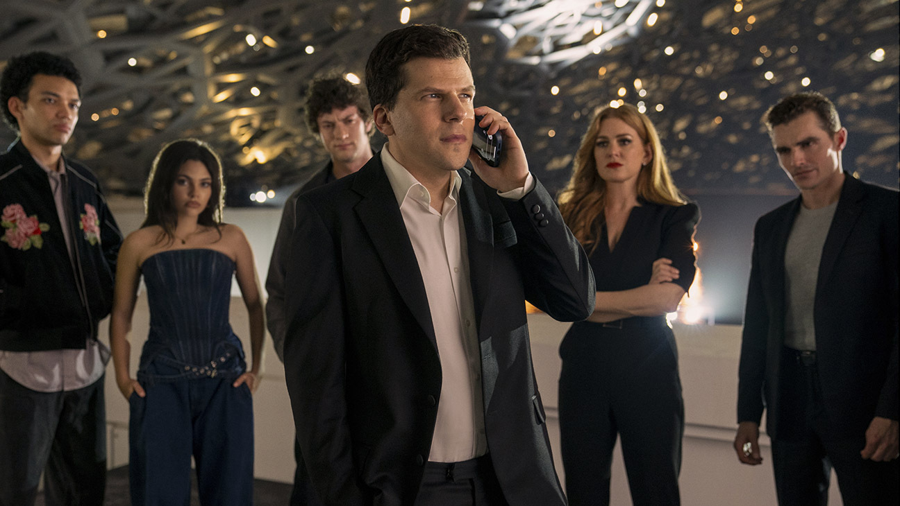 Justice Smith as Charlie, Ariana Greenblatt as June, Dominic Sessa as Bosco, Jesse Eisenberg as Daniel Atlas, Isla Fisher as Henley Reeves, and Dave Franco as Jack Wilder in Now You See Me: Now You Don’t.