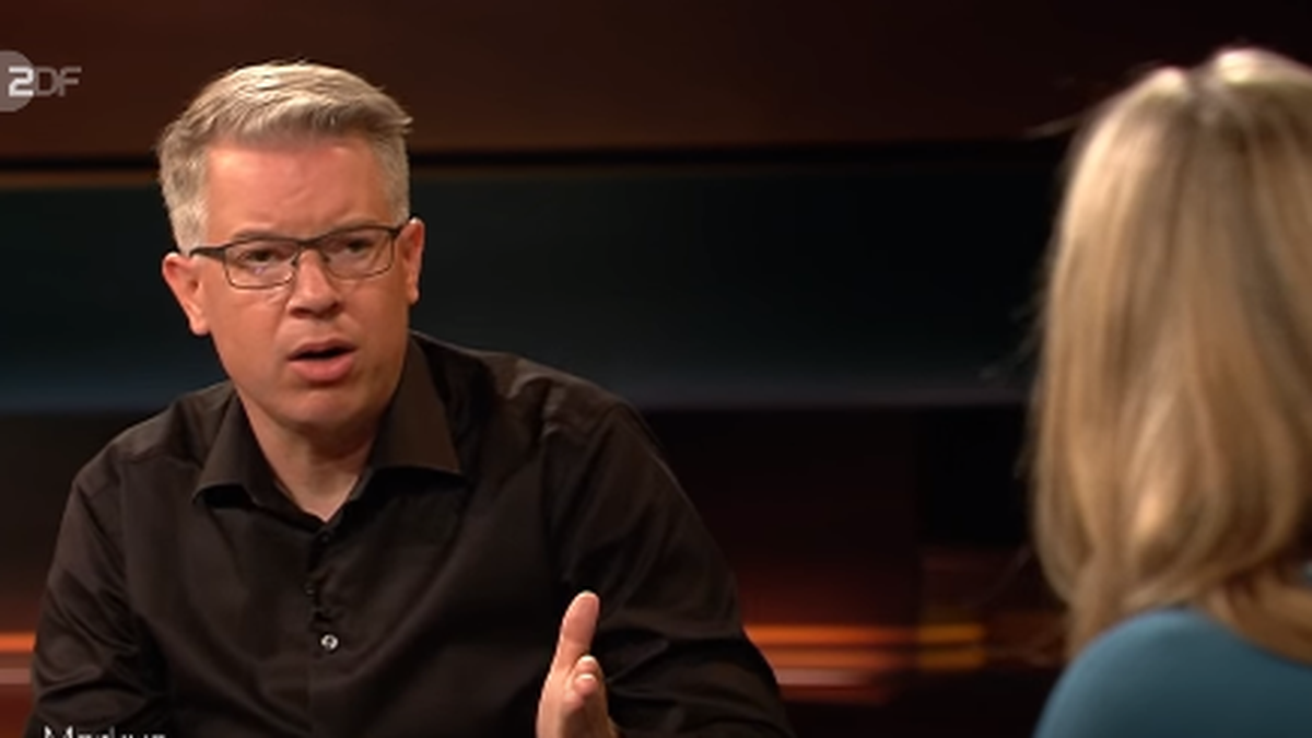 Wie kann die Wirtschaft in Deutschland nach der Krise wieder wachsen? Bei dieser Frage gerieten die Gäste im Studio aneinander. Wie kann die Wirtschaft in Deutschland nach der Krise wieder wachsen? Bei dieser Frage gerieten die Gäste im Studio aneinander.