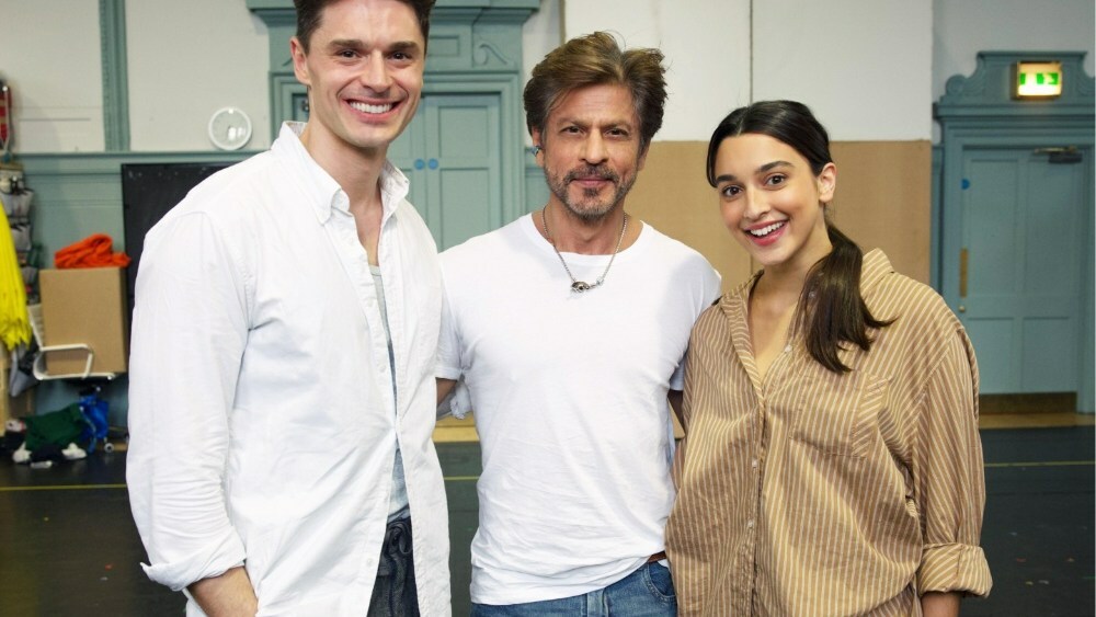 Shah Rukh Khan Come Fall in Love
