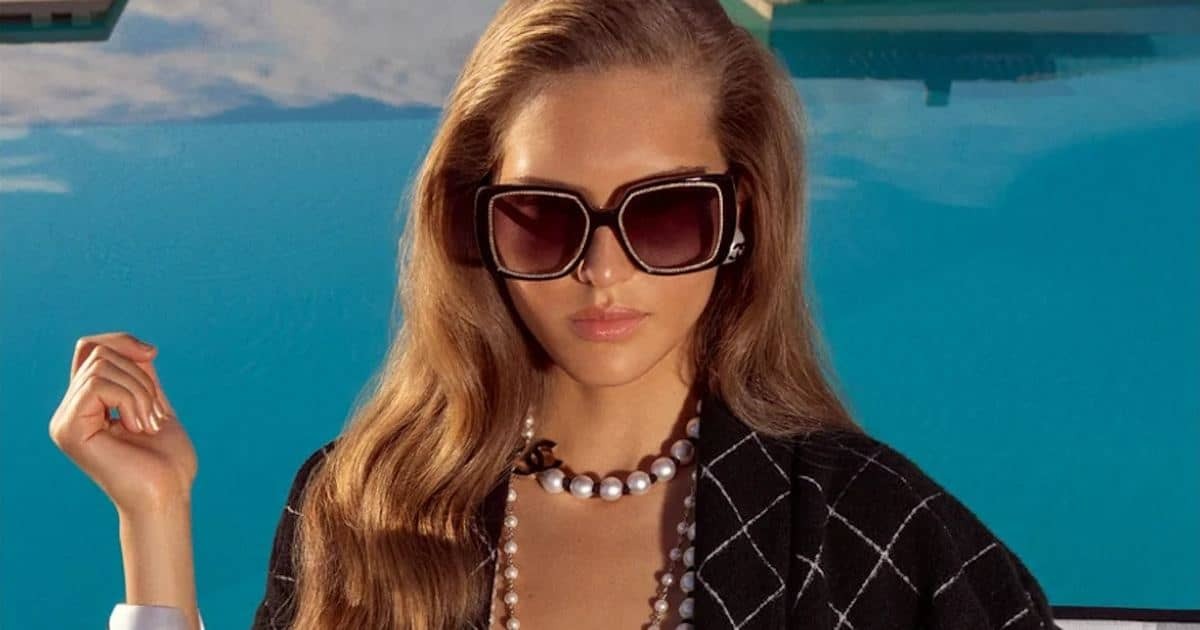 Angelina Kendall Stuns Poolside in Chanel’s Sun-Soaked Coco Beach 2025 Campaign
