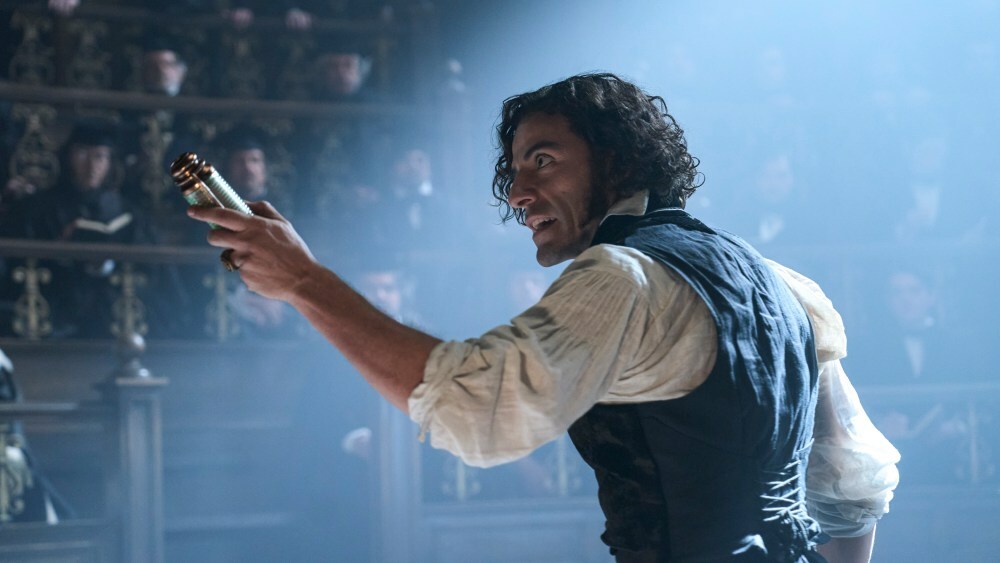 Oscar Isaac as Victor Frankenstein in “Frankenstein” directed by Guillermo del Toro. Photo Credit: Ken Woroner / Netflix