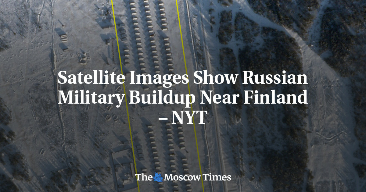 A satellite image of defence equipment outside Murmansk. | Planet Labs