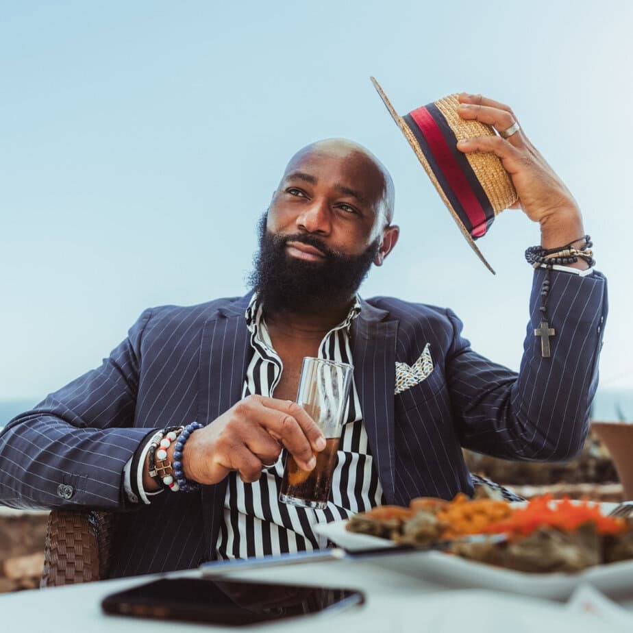 Men’s Hair Loss Exposed: Myths vs. Medical Facts