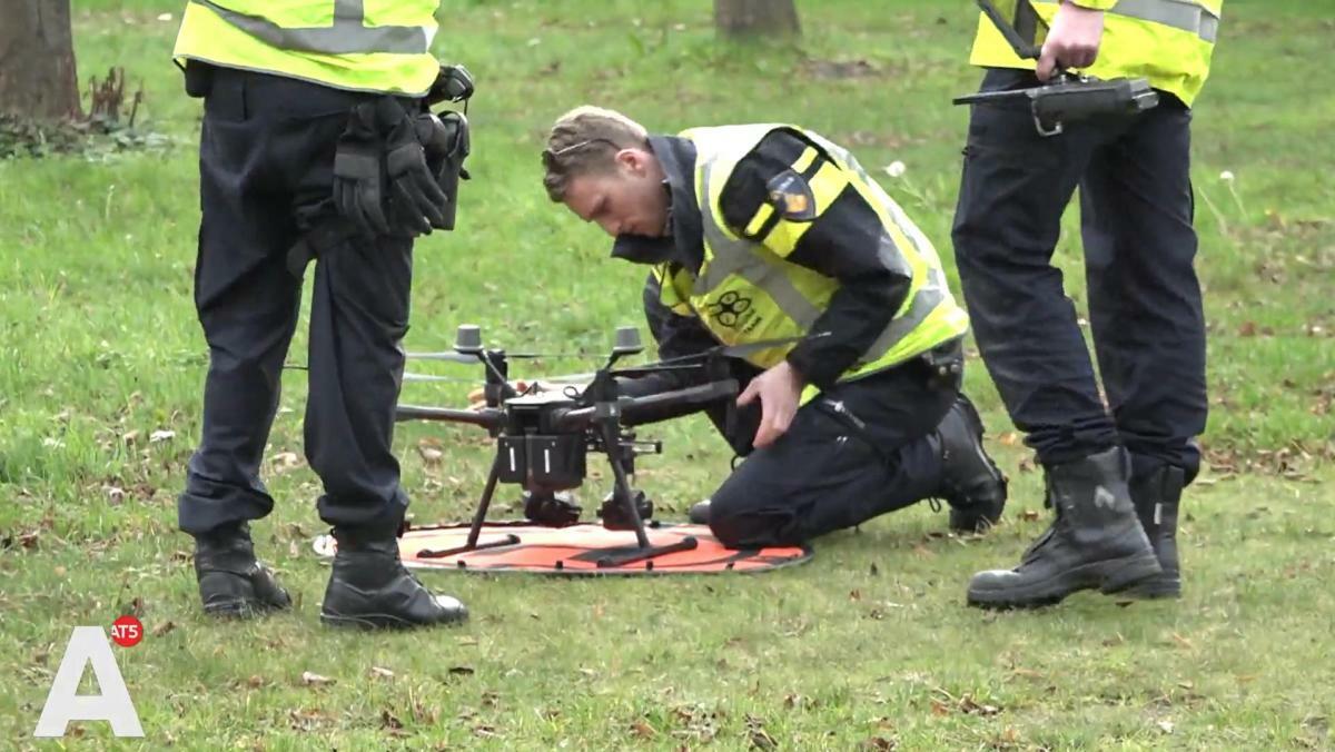 Politie gebruikt drones om automobilisten die rode kruizen negeren te bekeuren