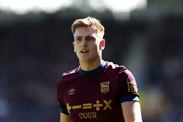 Arsenal Face Blow In Race For £84m Striker As Chelsea Make Liam Delap Call