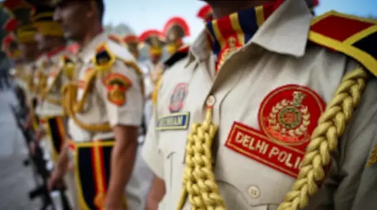 देश की राजधानी की धाकड़ पुलिस के स्पेशल सेल ऑफिस में करोड़ों की चोरी, हेड कांस्टेबल गिरफ्तार।