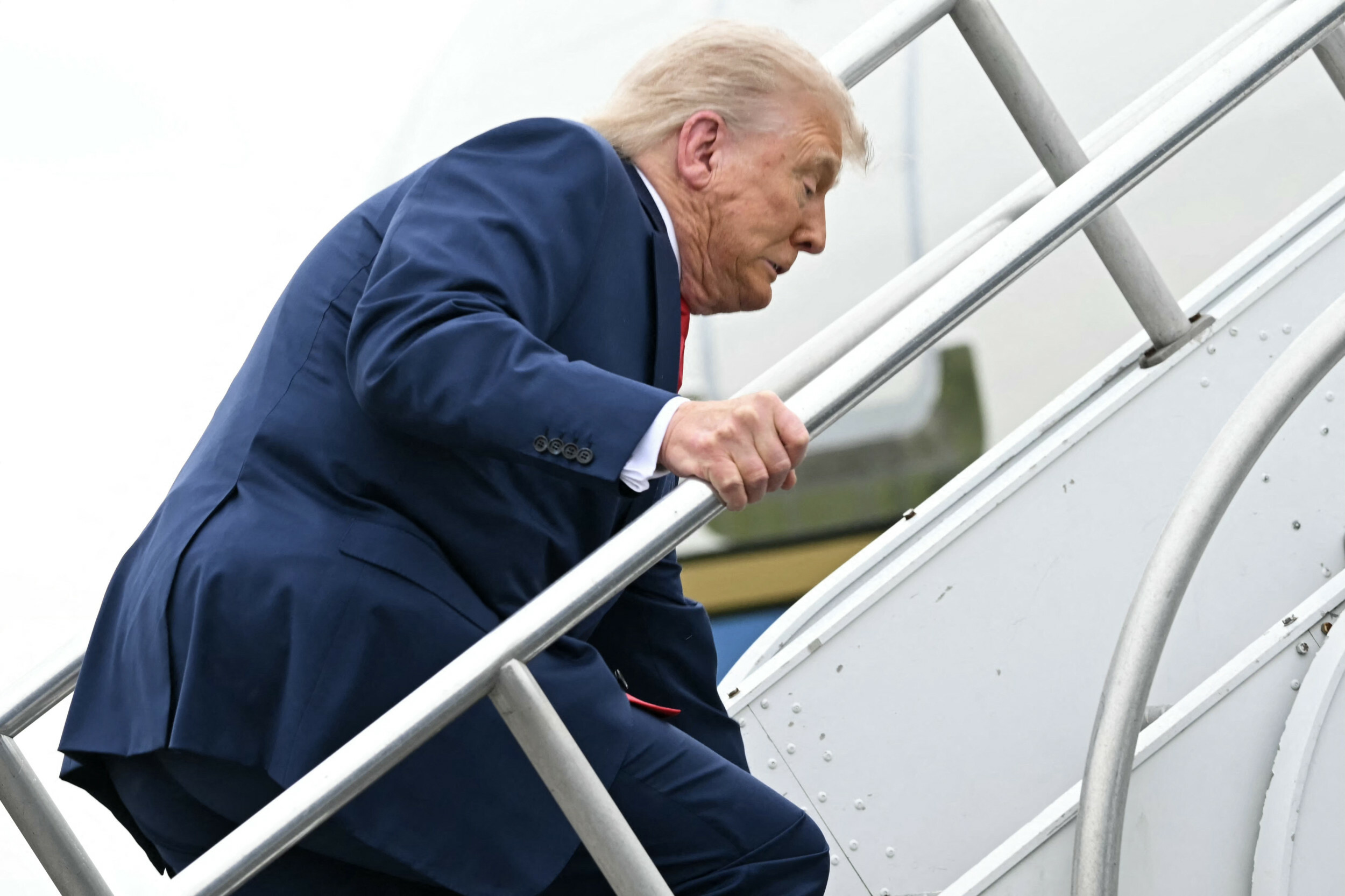 Donald Trump slips Air Force One