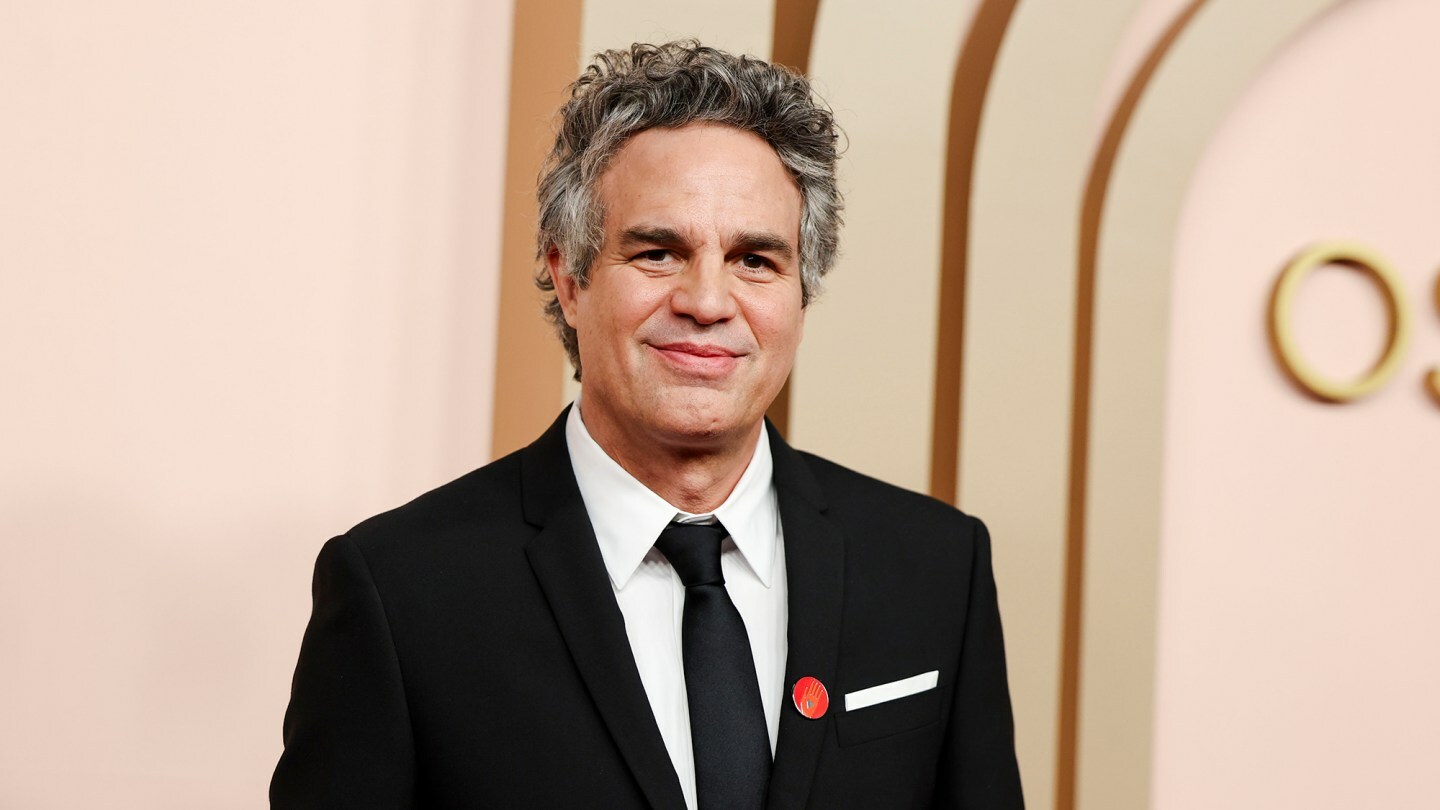 Mark Ruffalo arriving at the 2024 Oscar Nominees Luncheon