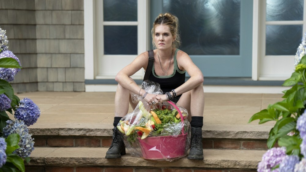 SIRENS, Meghann Fahy, Exile', (Season 1, ep. 101, aired May 22, 2025). photo: Macall Polay / ©Netflix / Courtesy Everett Collection