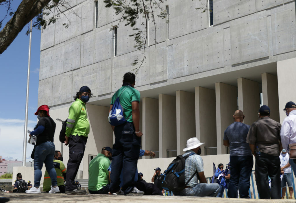 Sala IV decide que municipalidades sí están cubiertas por reglas de empleo público de la reforma fiscal