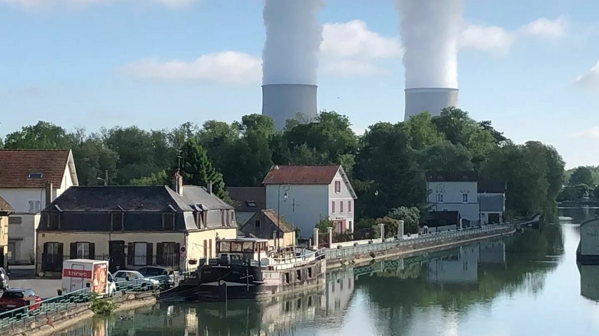 Akute Gefahr durch Hitze? Frankreich und Schweiz fahren Atomkraftwerke herunter