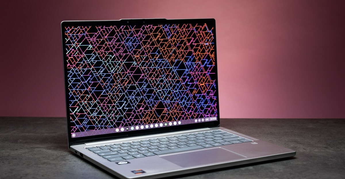 257814_Lenovo_Chromebook_Plus_14_laptop_review_ADiBenedetto_0015