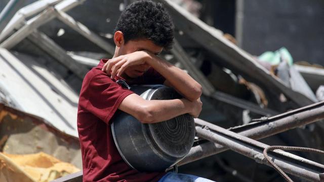 Kriege wie in Gaza vergrößern die humanitäre Notlage. Doch beim Geld für die Hilfe will die Bundesregierung drastisch kürzen.