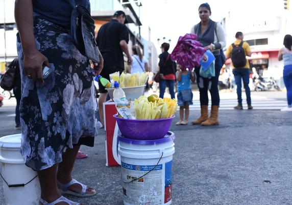 Economía crecería 3,5% al cerrar el 2025 según proyecciones de Mercado de Valores