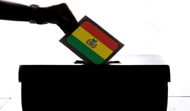 La izquierda confrontada y un empresario como favorito en encuestas perfilan la próxima elección en  Bolivia