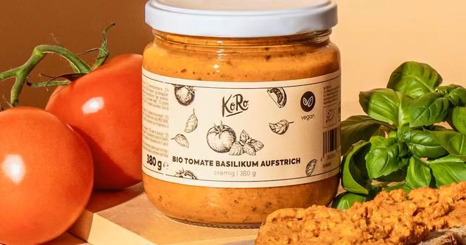 Der Bio-Brotaufstrich "tomate-Basilikum" ist Teil des aktuellen KoRo-Rückrufs (Symbolbild). 