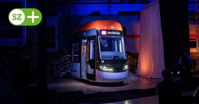 Beim Görlitzer Neujahrsempfang 2024 war alles noch gut, Heiterblick präsentierte ein Modell der neuen Straßenbahnen. 