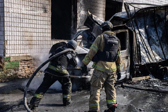 KYIV POST: Russian Drone Kills Woman Inside Her Home in Kherson A woman was killed inside her home after a Russian drone struck Kherson overnight, local authorities reported. #Ukraine