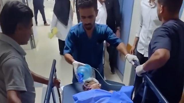 ⚡ NEWS11-year-old boy shot by Israeli forces in GazaAn 11-year-old boy was shot by Israeli forces in Khan Younis, Gaza. His father reports the child sustained head and leg injuries, highlighting ongoing civilian casualties in the conflict zone.📰  #Military #Geopolitics #GeoWire