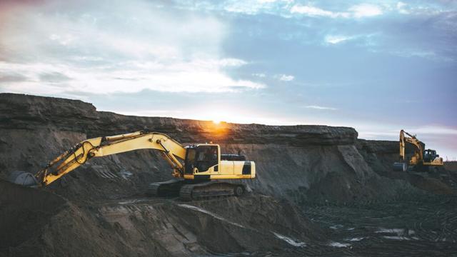 #Europe continues to reduce its coal consumption, with 2025 recording an all-time low.In 2000, coal accounted for 30.4 per cent of European electricity generation, having previously been one of the continents main energy sources. Since [2000, when coal accounted for 30.4 of #EU electricity generation], its share has gradually declined […]A comparison with other energy sources also highlights coals decline. In 1990, hard coal and lignite were the second and third largest sources of electricity generation, respectively, accounting for 19.8 per cent and 15.3 per cent. By 2025, however, they had slipped to seventh and sixth place. #ShareGoodNewsToo