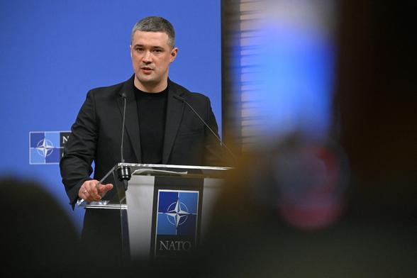 KYIV POST: Fedorov Says Ukraine Risks Slowly Losing War Without Urgent Changes Former defense minister Mykhailo Fedorov says Ukraine risks gradually losing the war unless Kyiv urgently changes strategy and scales new military technologies. #Ukraine