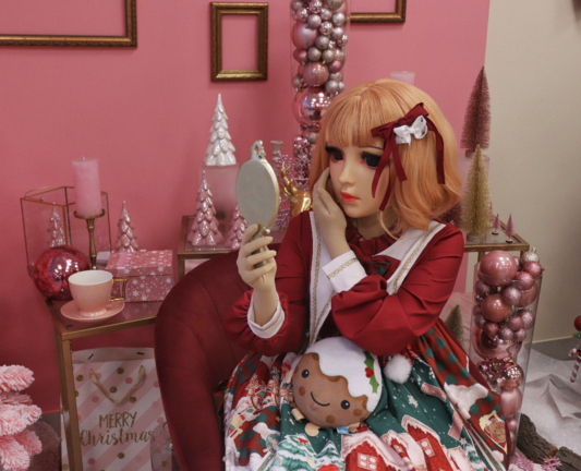 Rose with handmirror