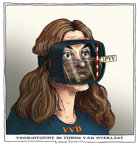 Vrouw met T-shirt met opschrift 'VVD' en duikbril op die al voor meer dan de helft vol gelopen is met water, tot boven de mond en neus. in de duikbril een meetlat gelabeld PVV. 
Ondertitel: vooruitzicht in tijden van overlast.