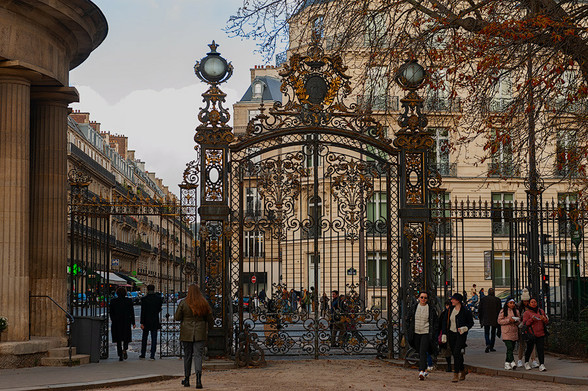 Gate at Parc Monceau
on Bvd de Courcelles
Paris