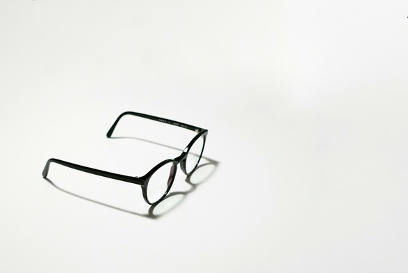  black framed eyeglasses on a white surface
Photo by Gerald Hartl on Unsplash