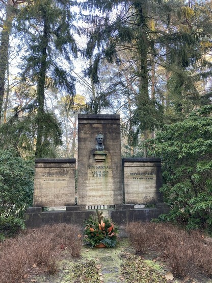 F. W. Murnaus Grab in Stahnsdorf bei Berlin 