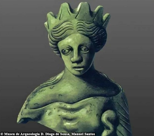 2nd-century Roman figurine from Bracara Augusta reveals possible case of Crouzon syndrome

Archaeologists in northern Portugal have uncovered a unique bronze figurine dating back to the 2nd century CE in the ancient Roman city of Bracara Augusta, now modern-day Braga. The artifact, depicting a female figure with unique facial structures, has led experts in archaeology, art history, and medicine to speculate that it may provide evidence of Crouzon syndrome, a rare genetic disorder.
