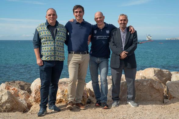 the first landing of the Medusa Submarine Cable System on the French coast - group photo