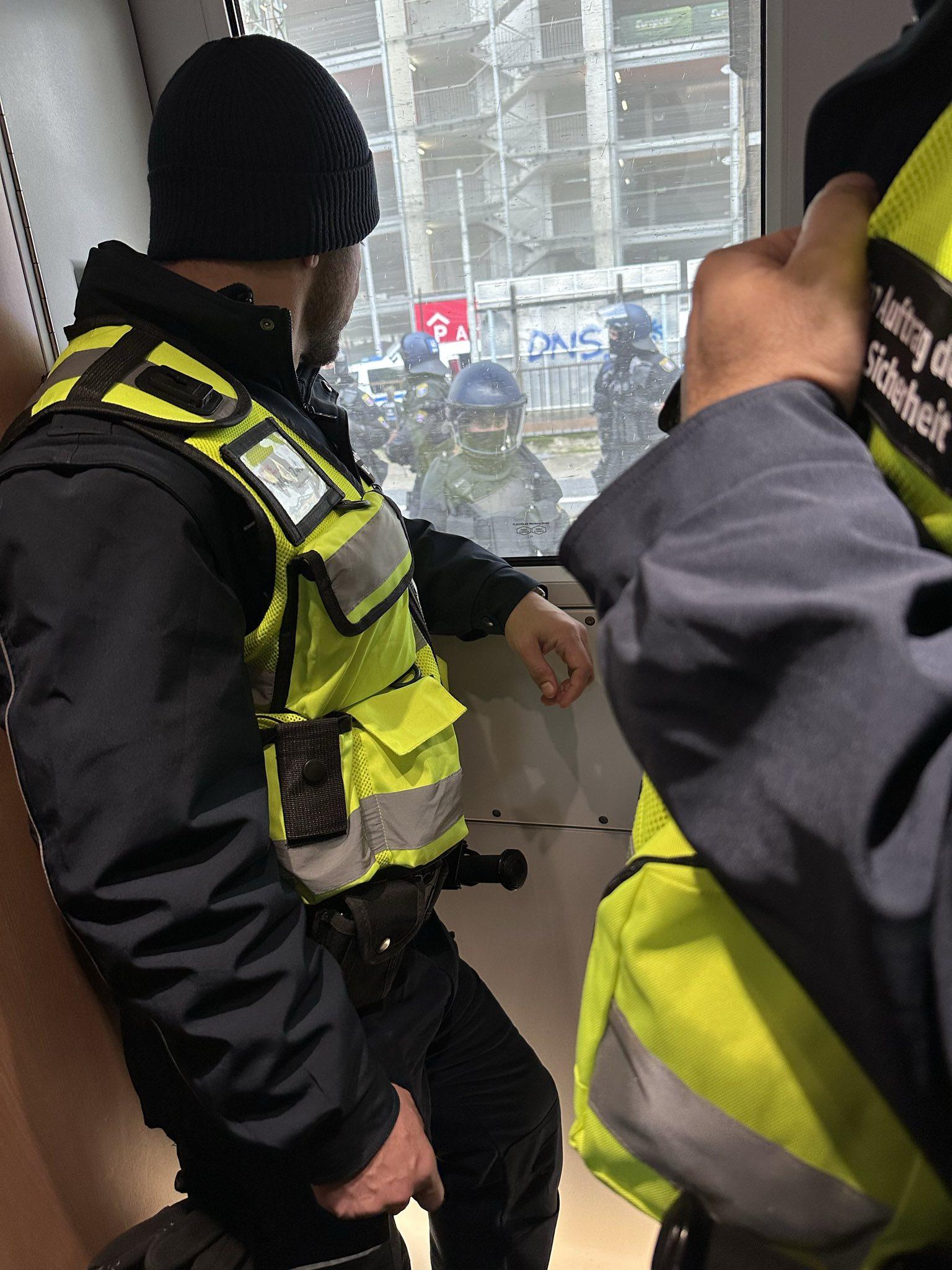 DB Sicherheit im ICE DB Sicherheit im ICE