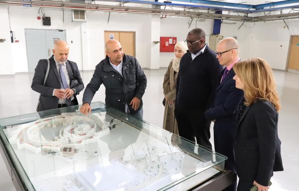 GÉANT  visits SESAME Synchrotron-light | Group photo