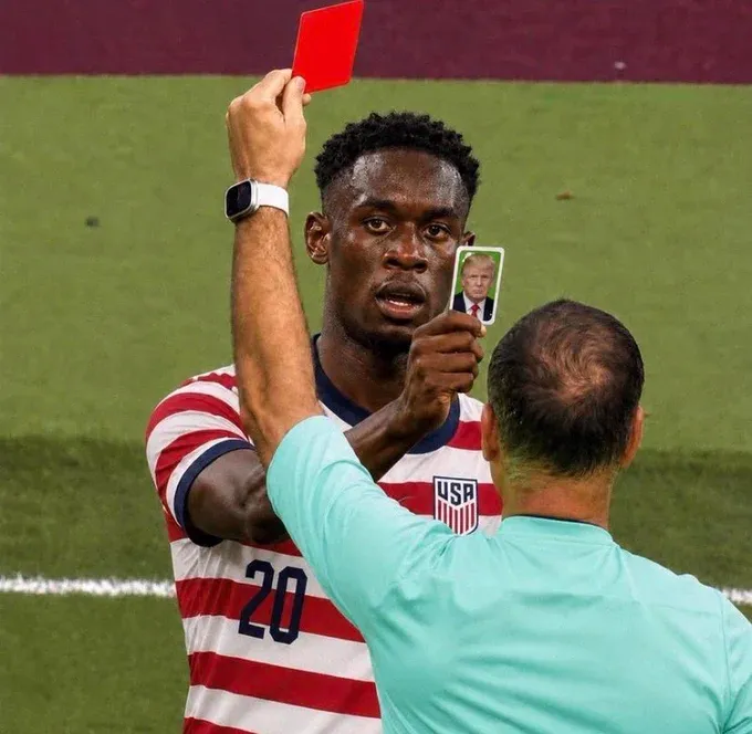 Folarin Balogun, in an altered photo, showing a ref a picture of Trump