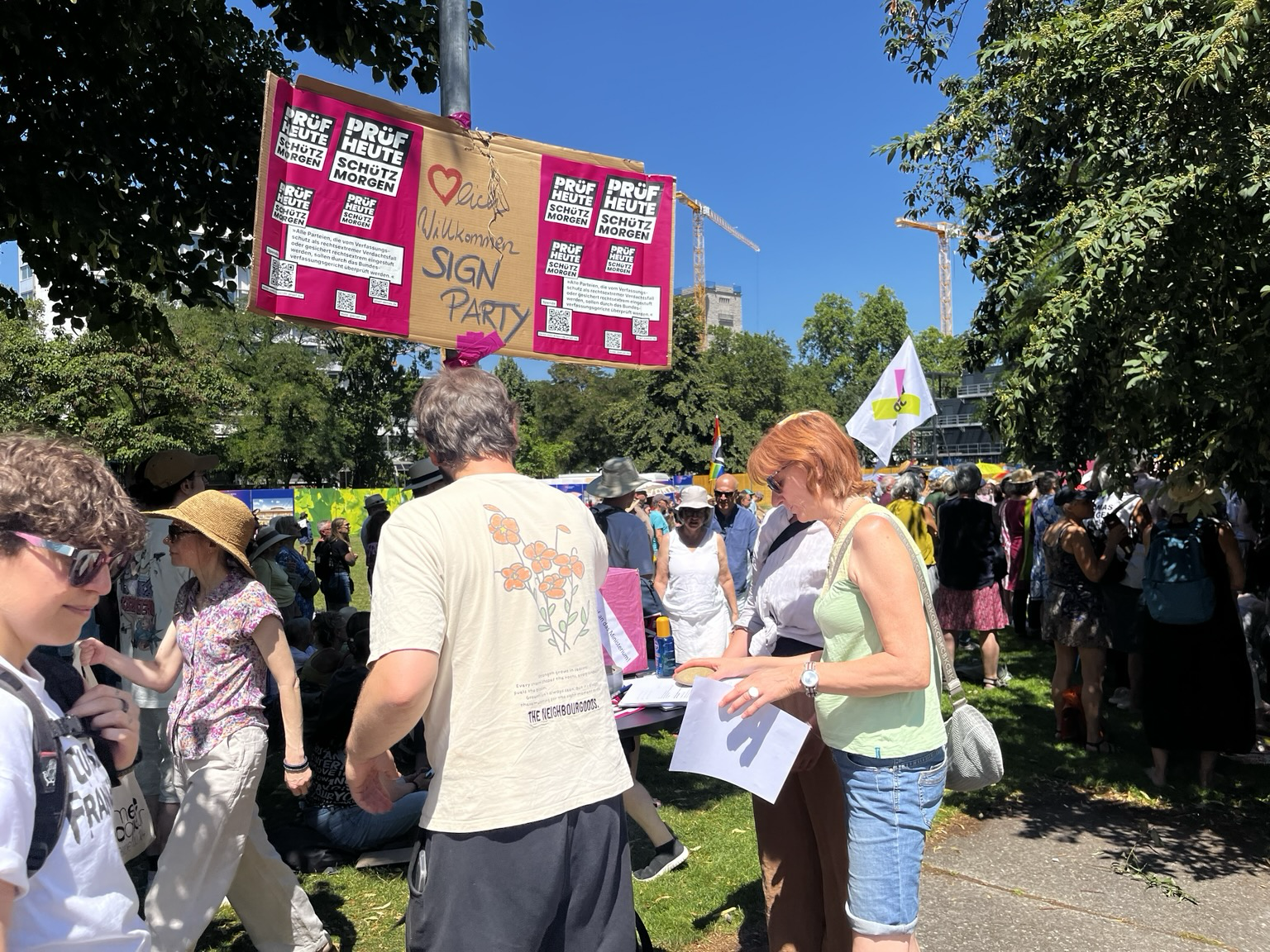 Prüf- Infostand