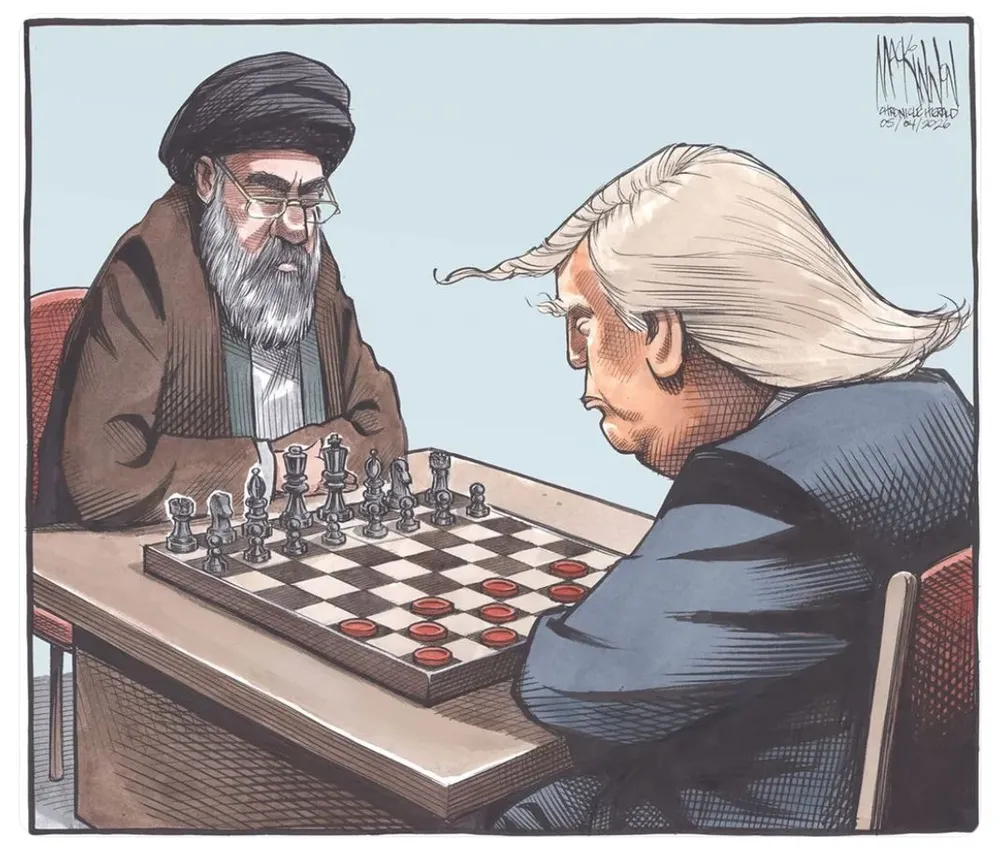 Cartoon of Trump playing chess with Khomeni, but using checker pieces.