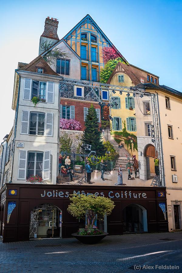 Mural in Chartres, France