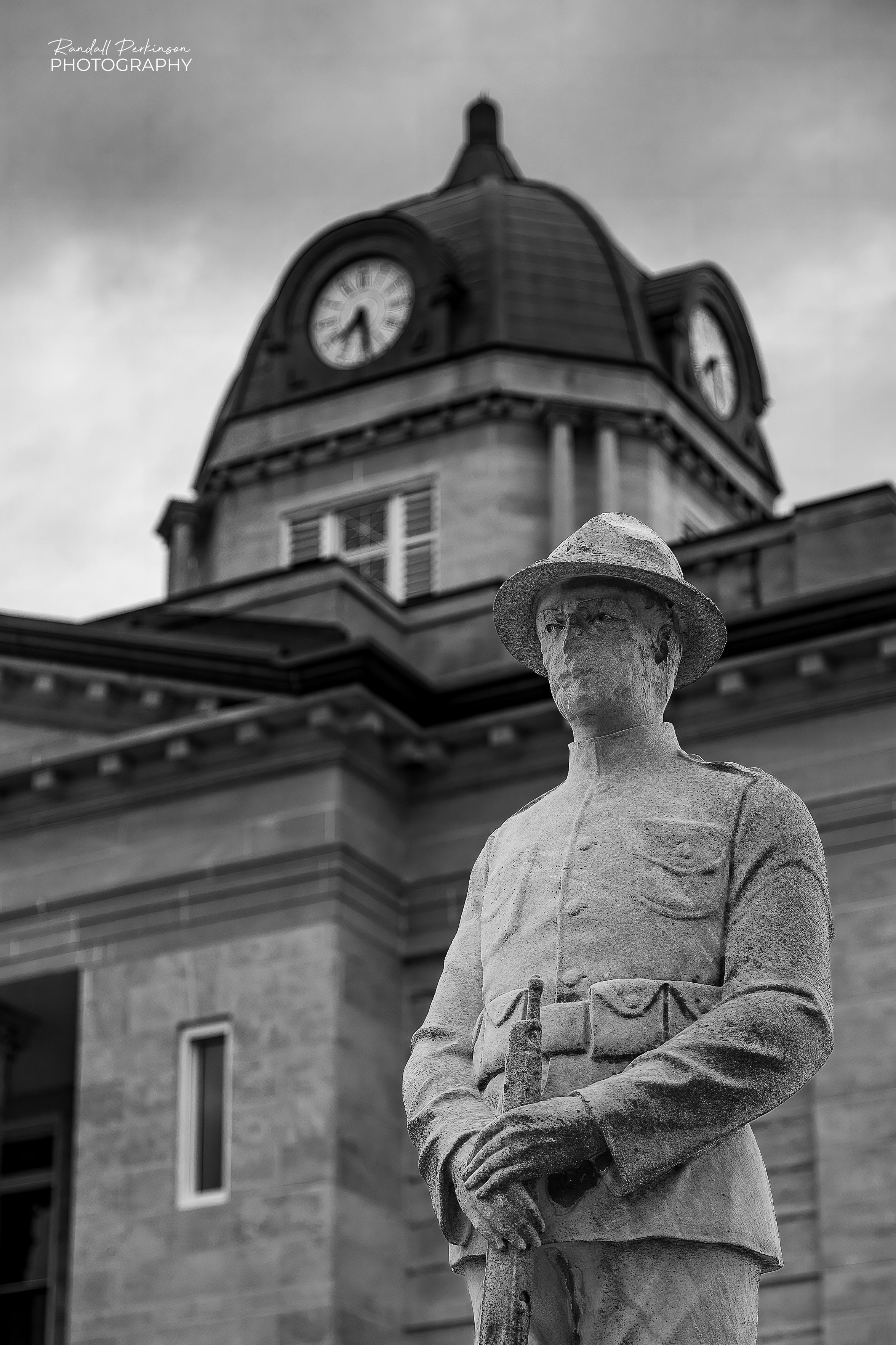 A view of a statue of a World War I memorial in front of the Cape Girardeau County Courthouse in Jackson, Missouri.