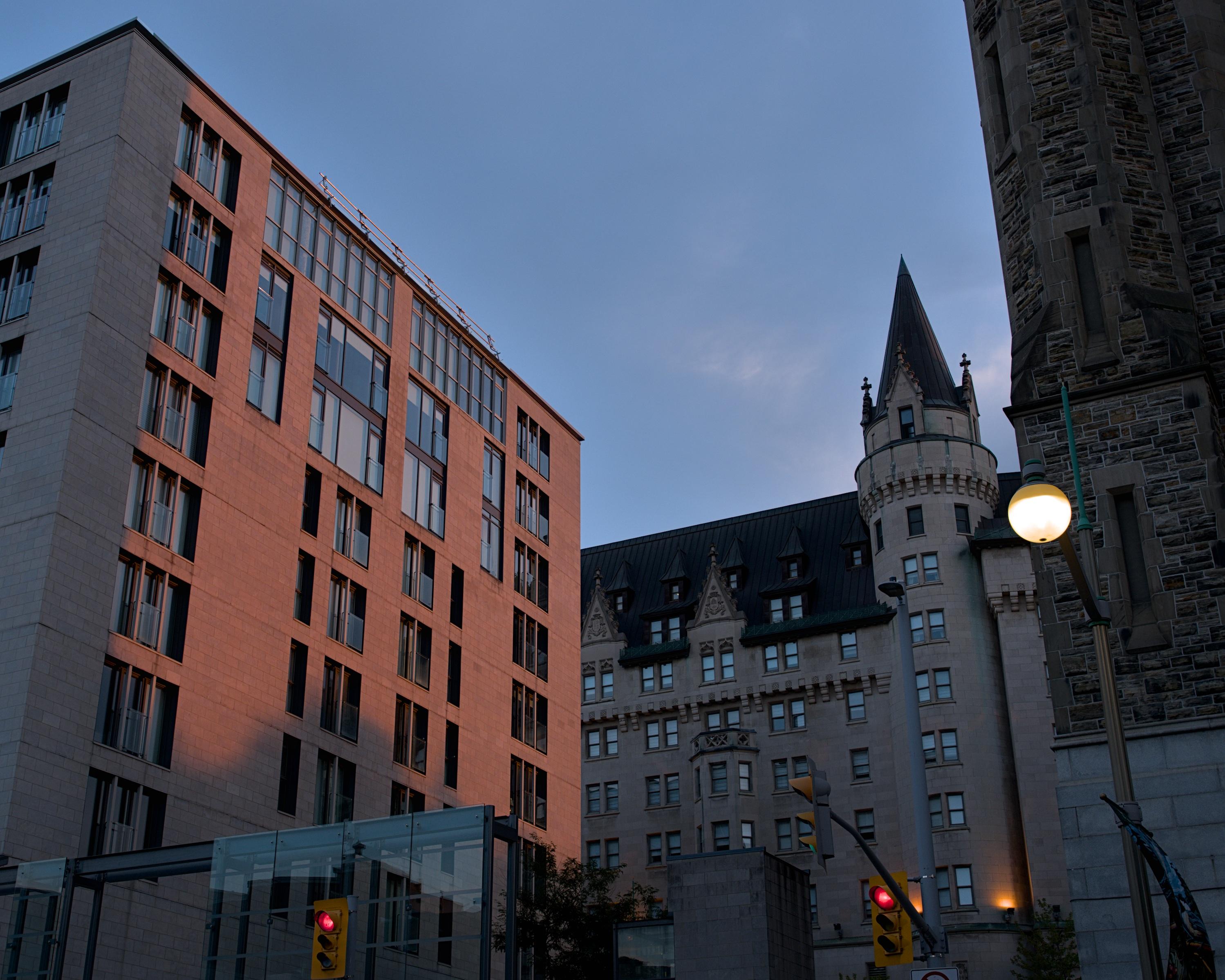 The evening light favours the condos downtown, bypassing visible surfaces of the Chateau Laurier and the CRA HQ.