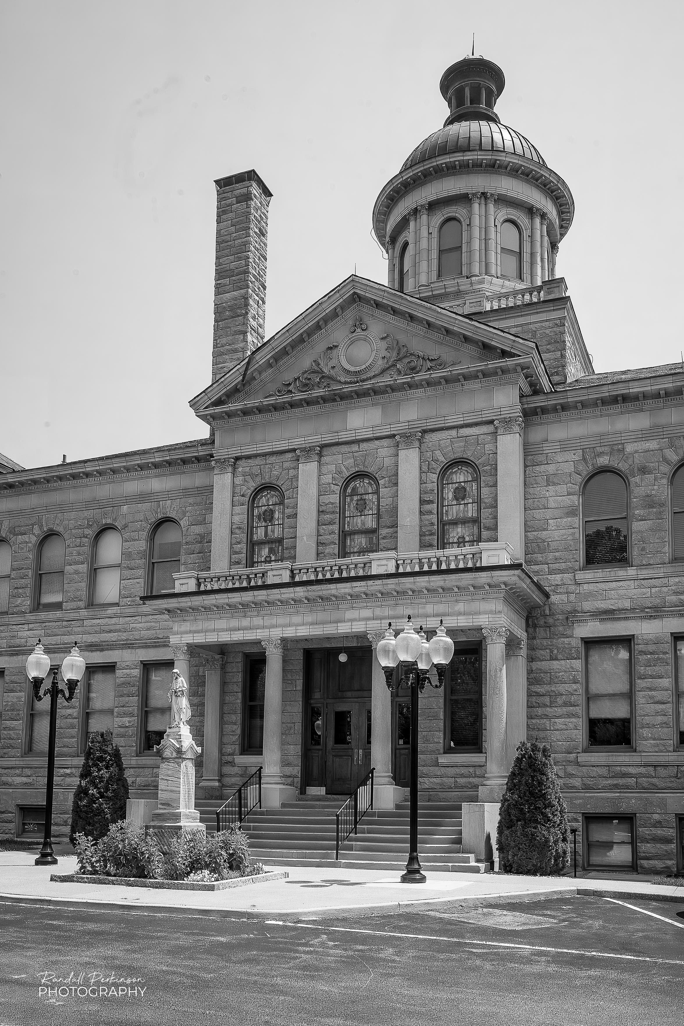 A view of the front of the Saint Charles County Courthouse.