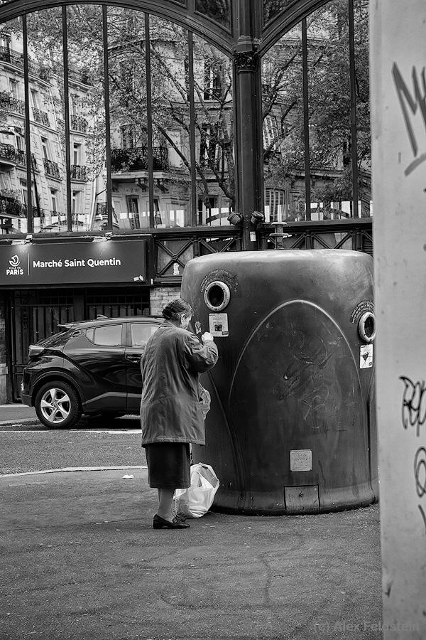 Lady recycling in Paris